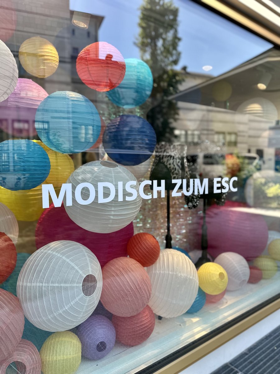 ESC Basel Schaufenster ORTHO-TEAM